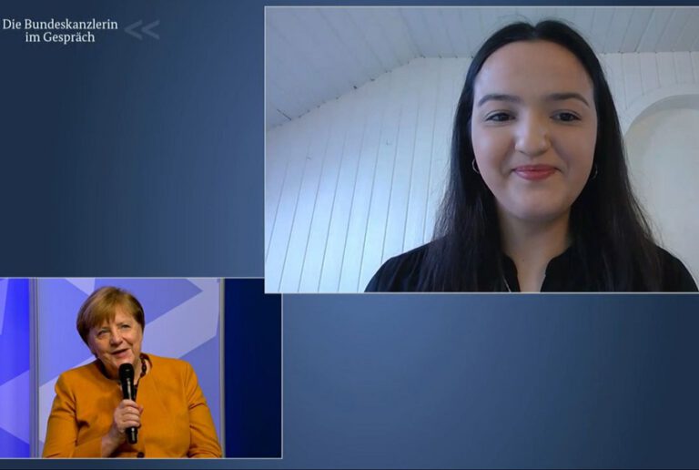 Video-Chat mit Dr. Angela Merkel