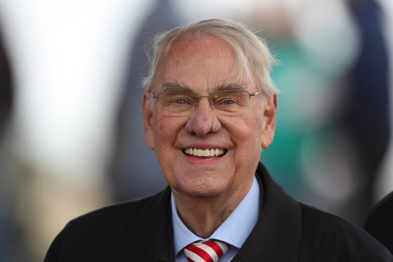 Albrecht Woeste feierlich verabschiedet