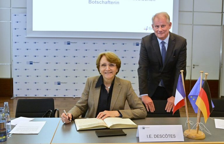 Französische Botschafterin
