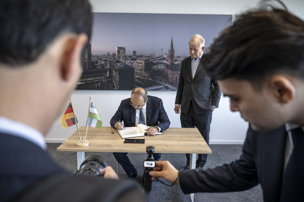 Das Tor nach Zentralasien: Usbekistan setzt auf Partnerschaft mit der deutschen Wirtschaft