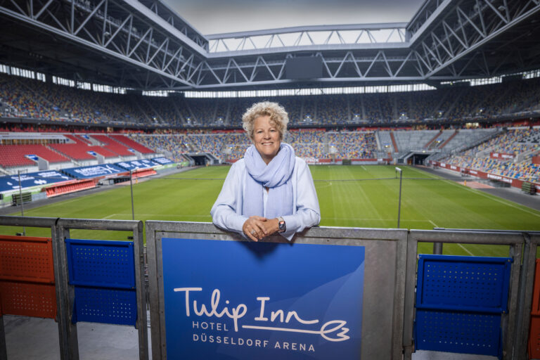 Herzlichen Glückwunsch zum 60. Geburtstag, Nicola Stratmann!