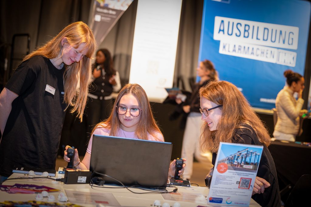 Technik ist auch Mädchensache. Erfolgreicher Auftakt bei Girls In Motion